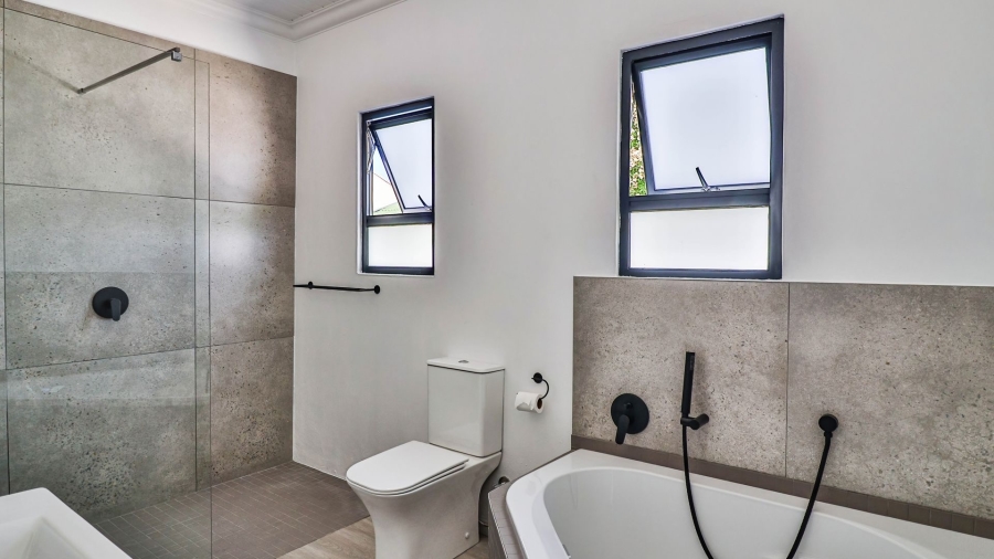 4 Bedroom Property for Sale in Kleinmond Western Cape